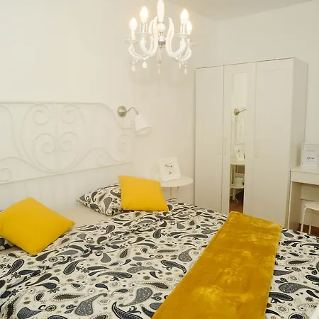 Golden Gate 公寓 *